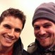 Code 8 : les cousins Amell ont besoin de vous