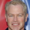 Neal McDonough dans la saison 4 d'Arrow