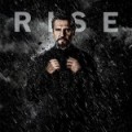 Liam Neeson dans Arrow ?