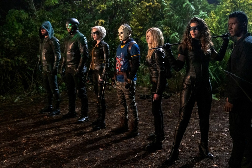 Green Arrow, Spartan, Black Canary, Wild Dog, Mia, Black Canary et Connor