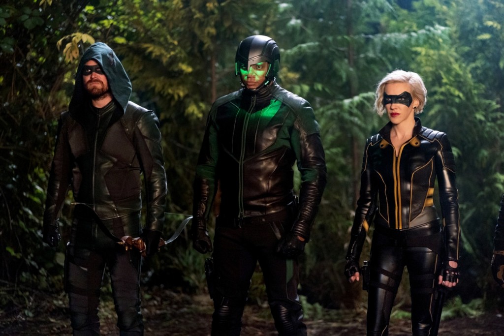Green Arrow (Stephen Amell), Spartan (David Ramsey) et Black Canary (Katie Cassidy)